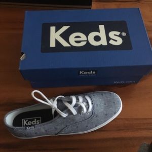 Blue keds